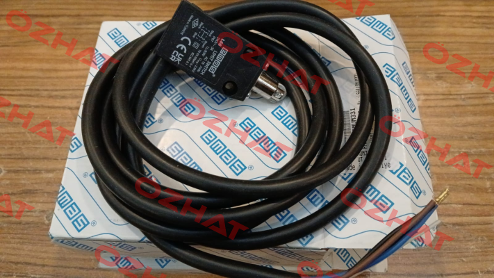 L66K13MUM331 Emas